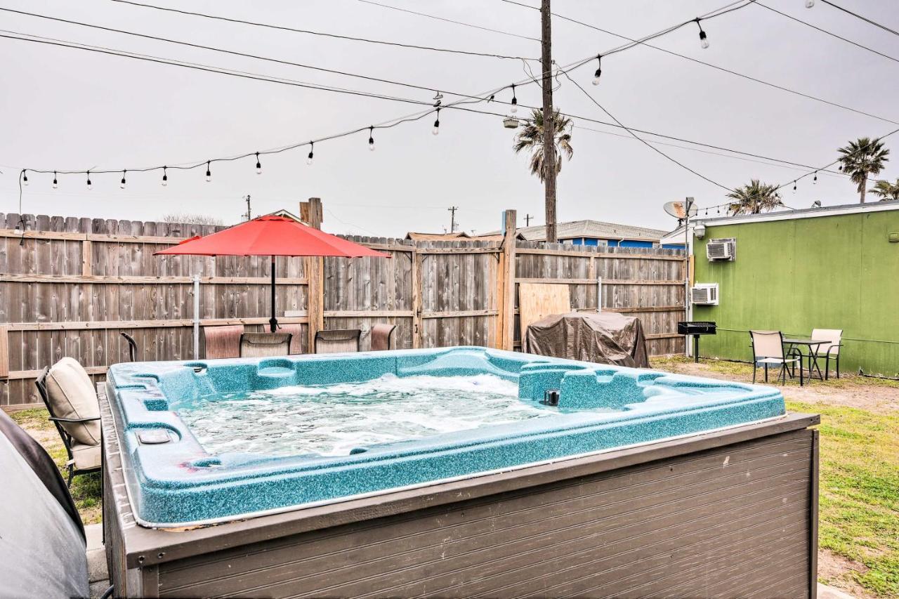 Beautiful Galveston Apt With Deck Less Than 3 Mi To Dtwn! Exterior foto