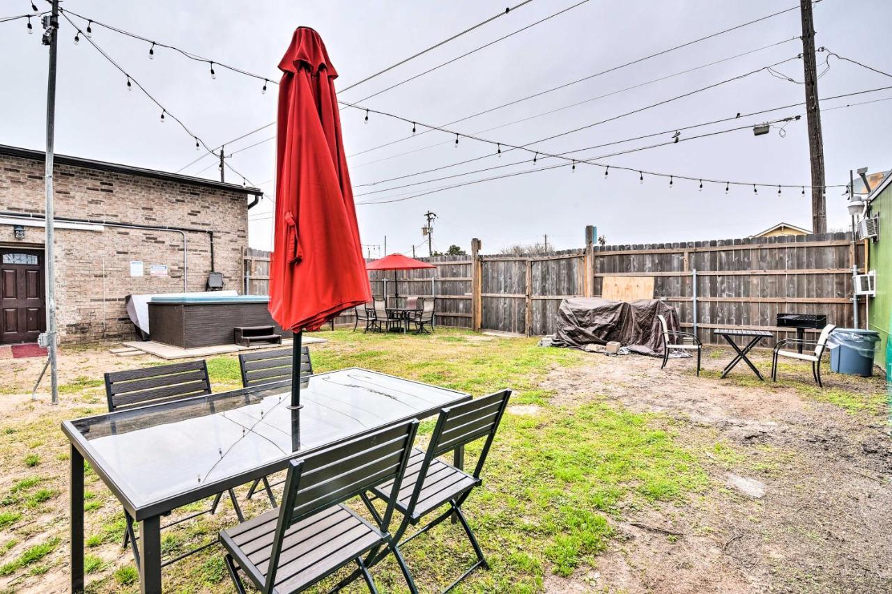 Beautiful Galveston Apt With Deck Less Than 3 Mi To Dtwn! Exterior foto